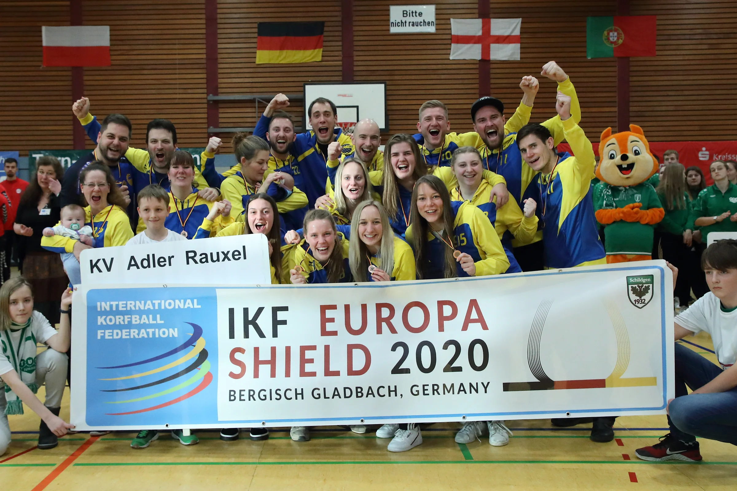 Bronze medal: KV Adler Rauxel (GER) - Photo: korfbalfoto.nl