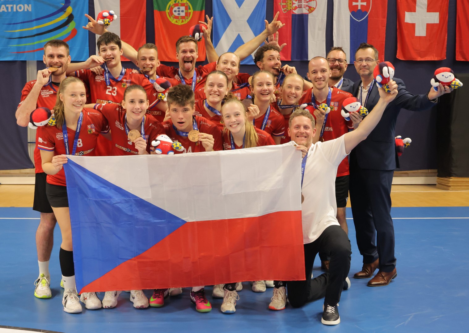 the czech team with their bronze medals